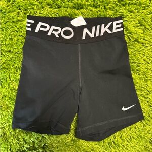 Nike Pro black tights Shorts‎